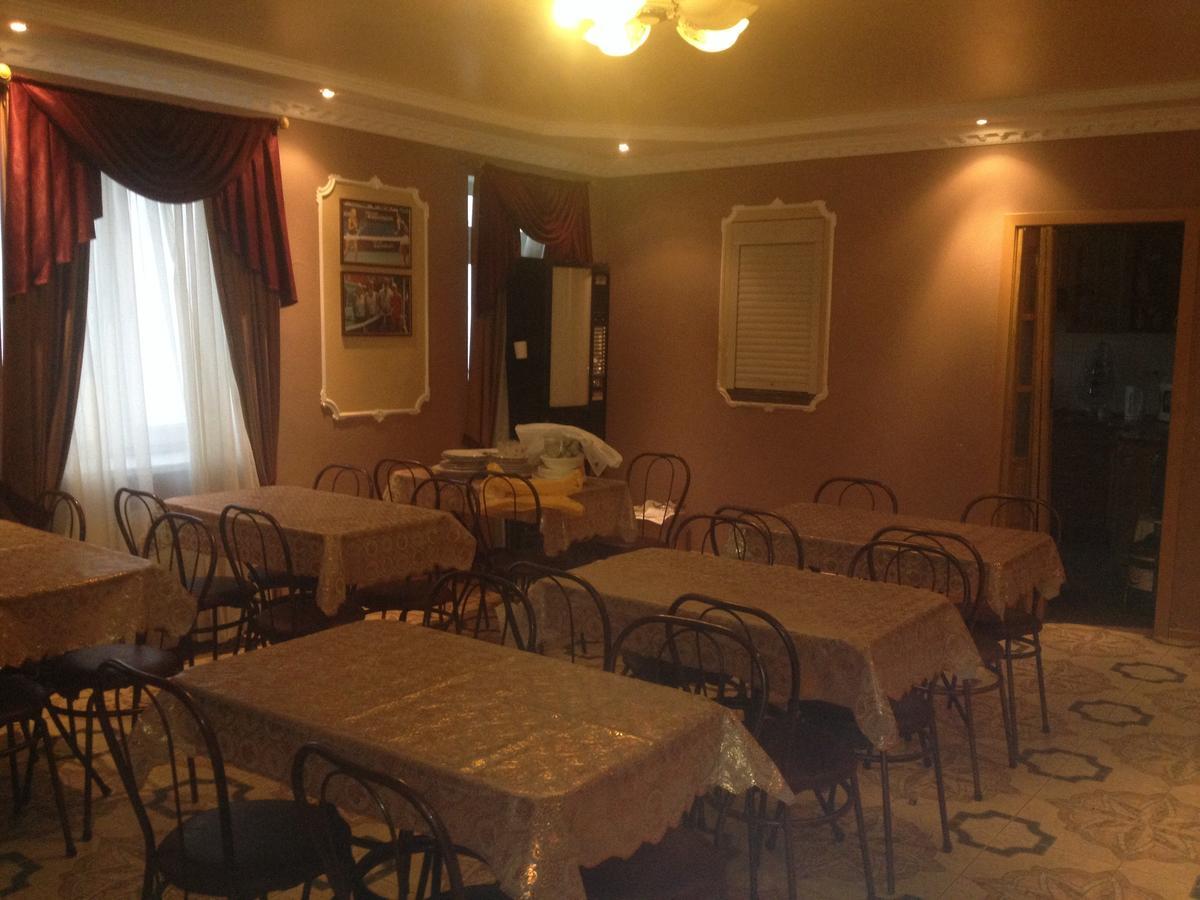 Tennis House Hotel Krasilovka Bilik gambar
